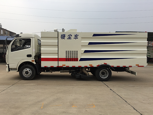 東風大多利卡吸塵車國VI