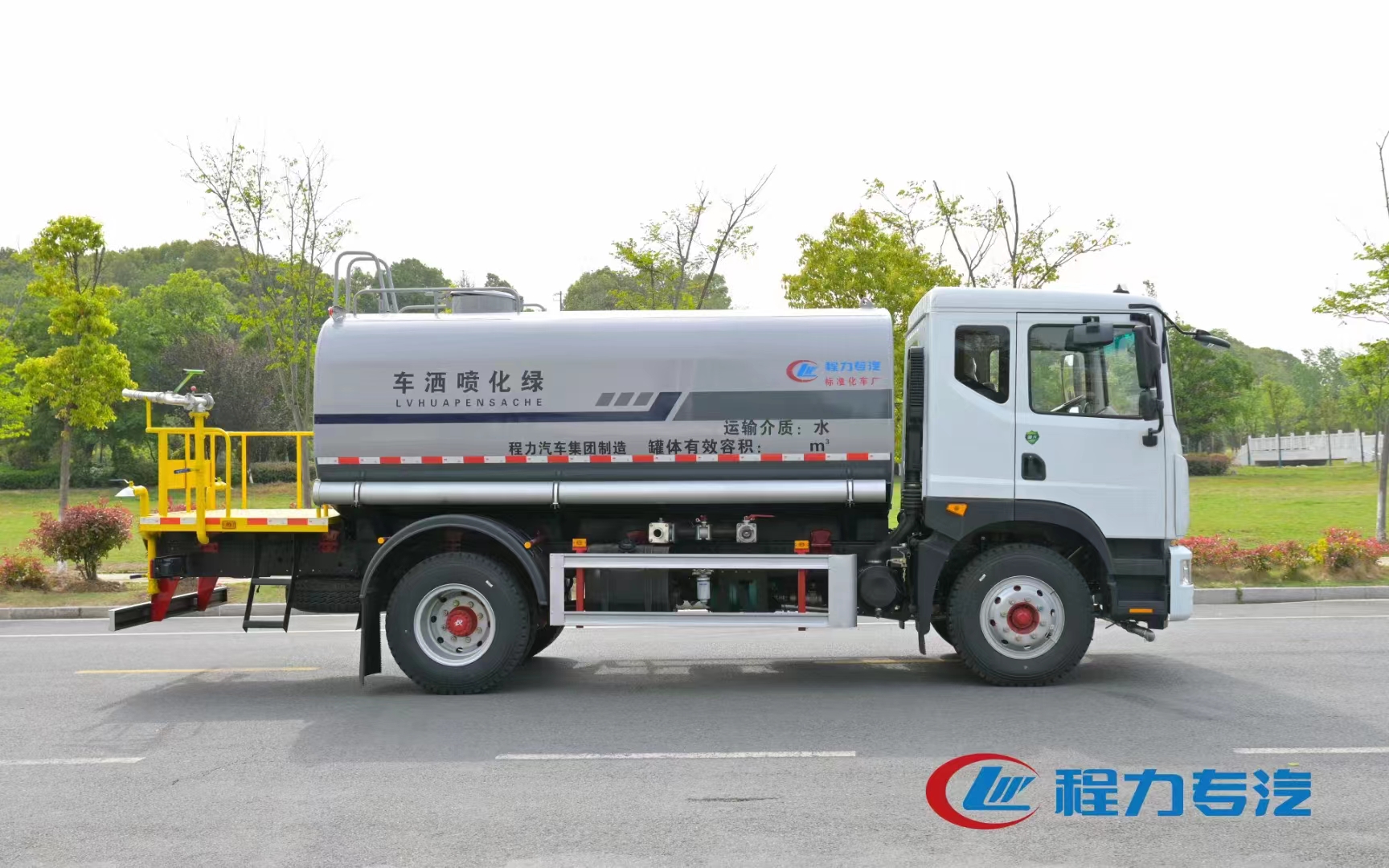 東風D9新款10-12噸灑水車--國六系列